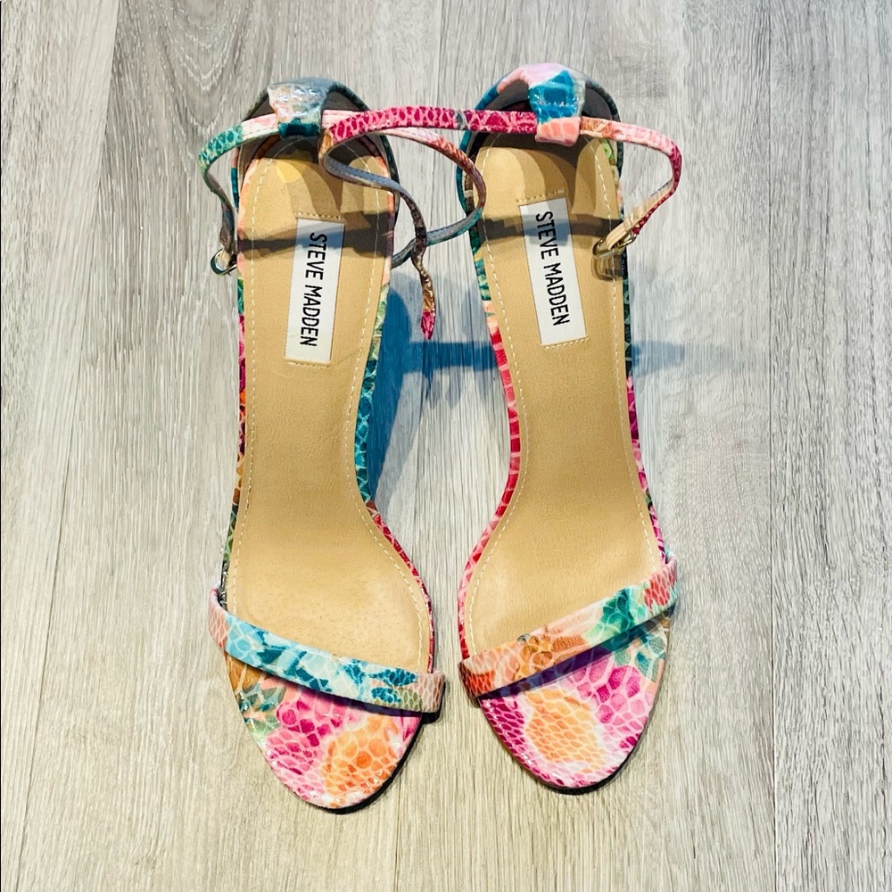 Steve Madden Multi color faux snake heels